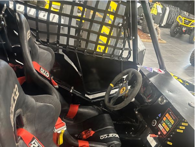 CAN-AM MAVERICK X3 4