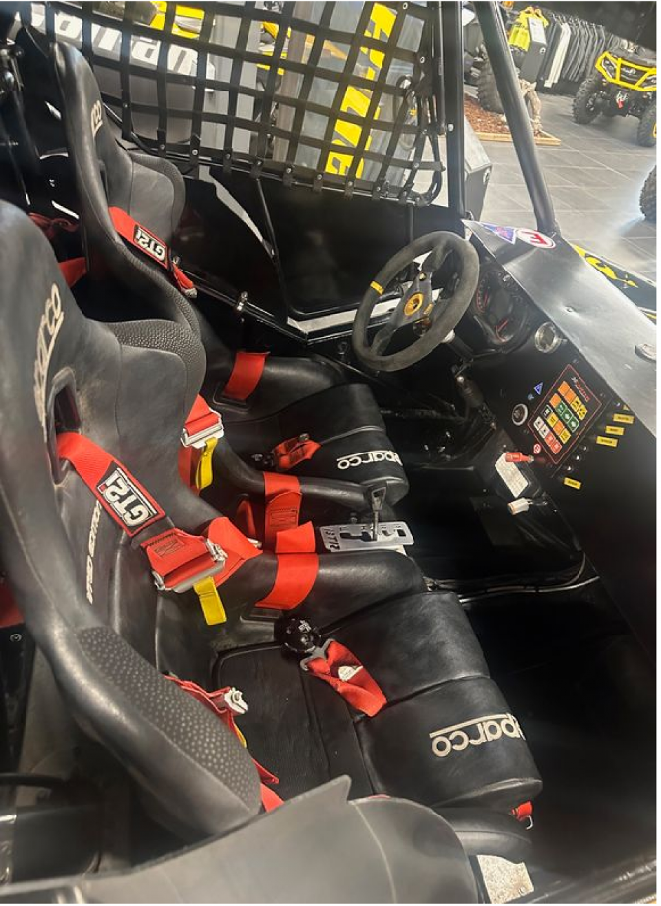 CAN-AM MAVERICK X3 4