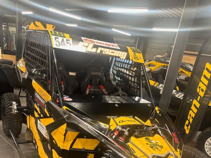 CAN-AM MAVERICK X3 4