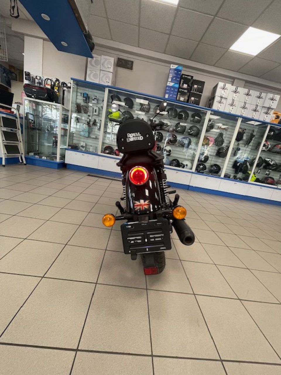 ROYAL ENFIELD METEOR 350 4