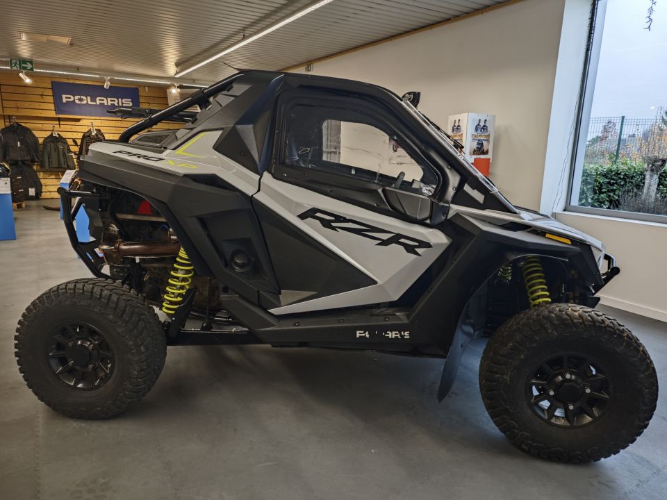 POLARIS RZR PRO XP 4