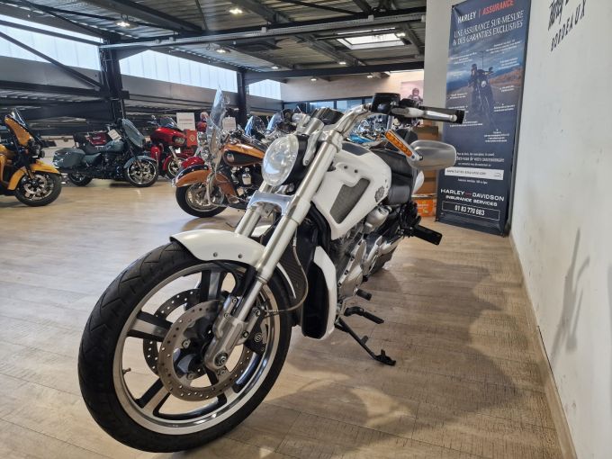 HARLEY-DAVIDSON V-ROD MUSCLE 1250 4
