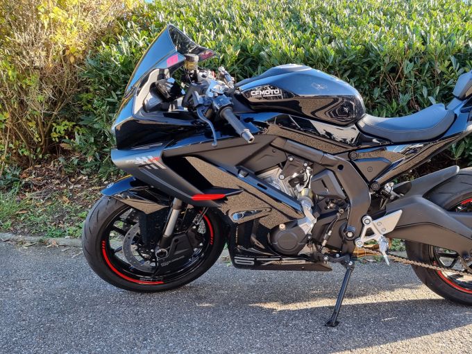 CF MOTO 675 SR 4