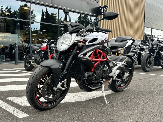 MV AGUSTA BRUTALE 800 RR 4