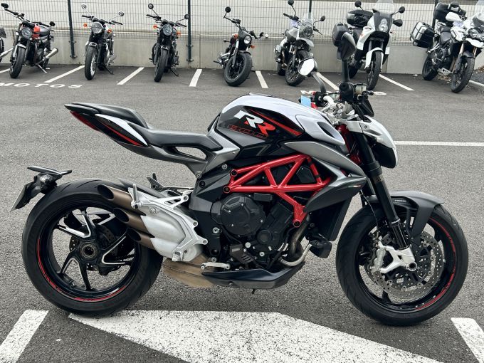 MV AGUSTA BRUTALE 800 RR 4