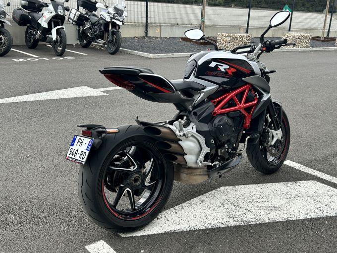 MV AGUSTA BRUTALE 800 RR 4