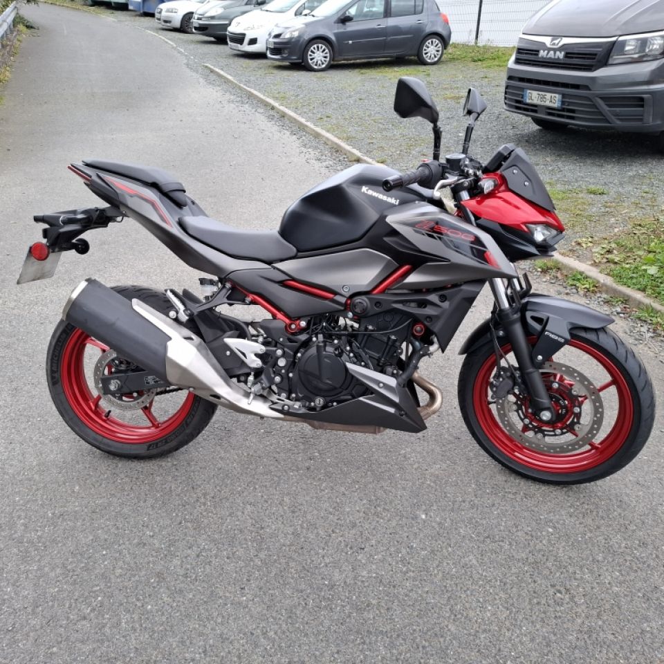 KAWASAKI Z 500 SE 4