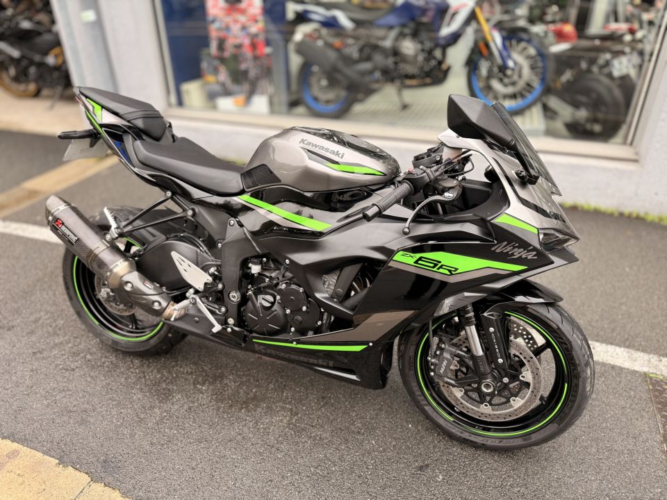 KAWASAKI ZX-6R 636 4