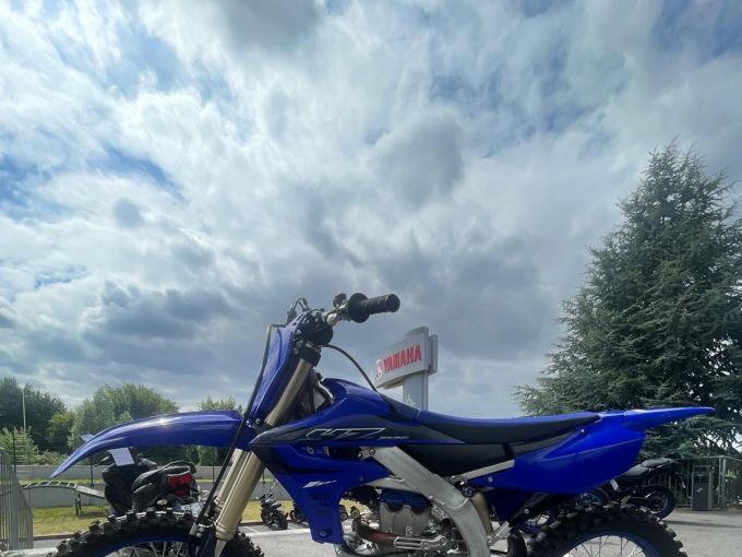 YAMAHA YZ250F 4