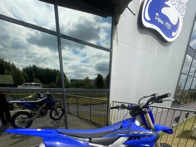 YAMAHA YZ250F 4