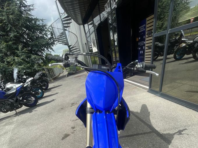YAMAHA YZ250F 4