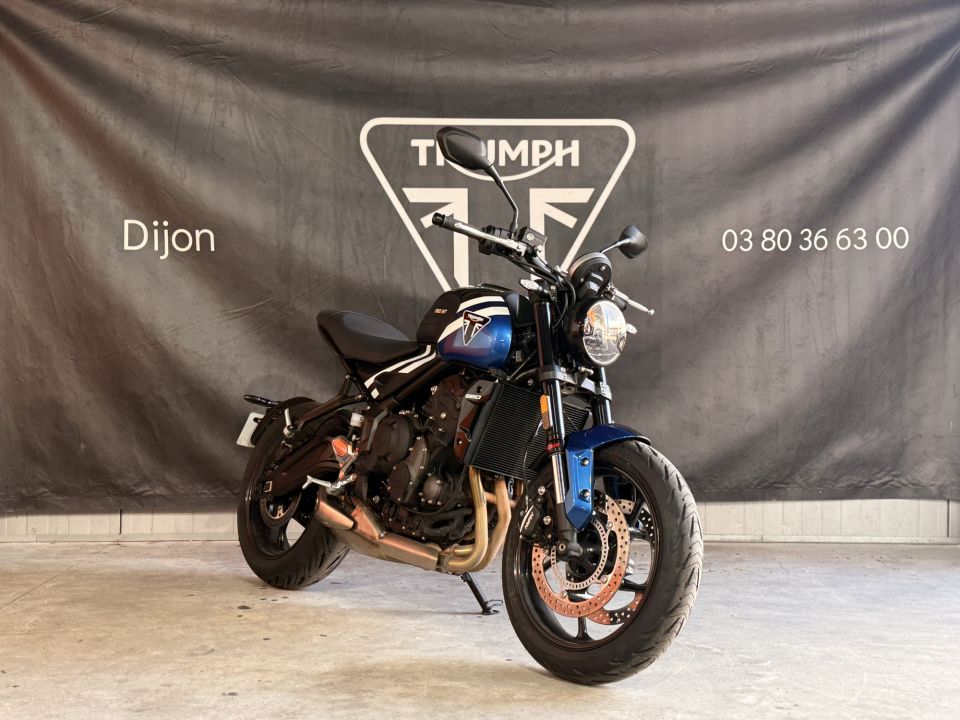 TRIUMPH TRIDENT 660 4