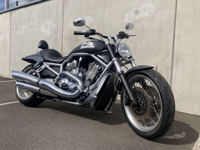 HARLEY-DAVIDSON V-ROD 1250 4