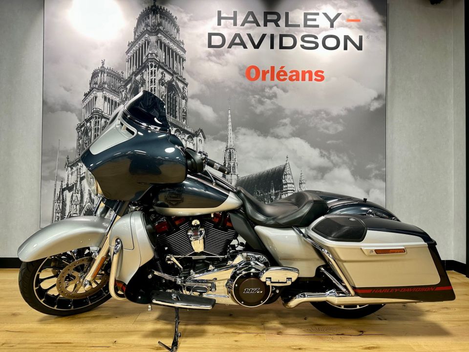 HARLEY-DAVIDSON TOURING STREET GLIDE 1923 CVO  4