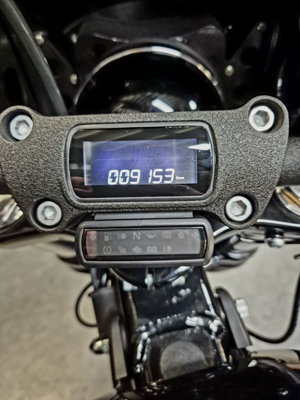 HARLEY-DAVIDSON SOFTAIL STREET BOB 1745 4