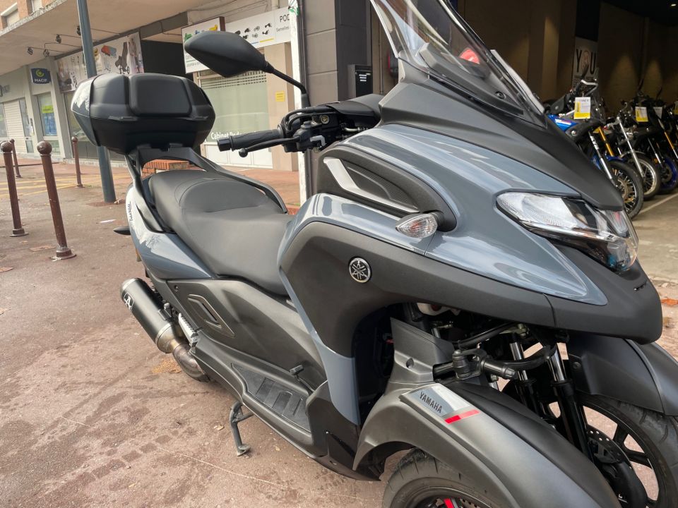 YAMAHA TRICITY 300 4