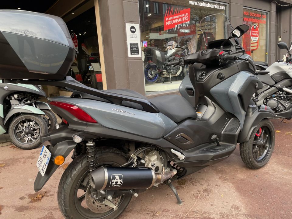 YAMAHA TRICITY 300 4