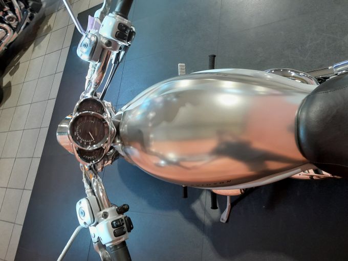 HARLEY-DAVIDSON V-ROD 1130 ALUMINIUM 4