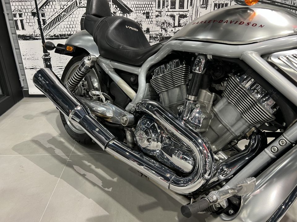 HARLEY-DAVIDSON V-ROD 1130 ALUMINIUM 4