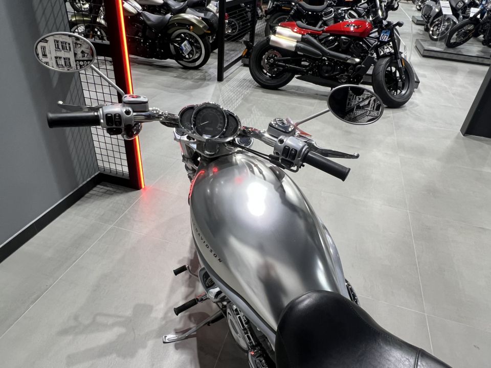 HARLEY-DAVIDSON V-ROD 1130 ALUMINIUM 4