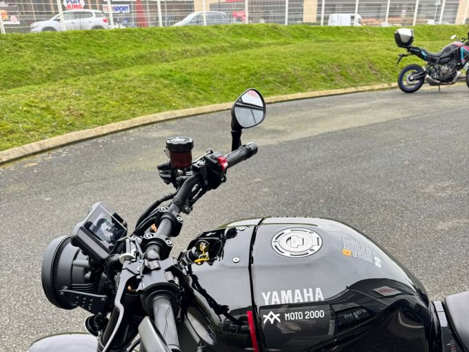 YAMAHA XSR 900 4