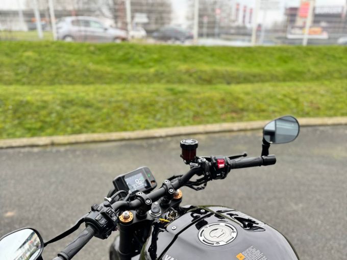 YAMAHA XSR 900 4
