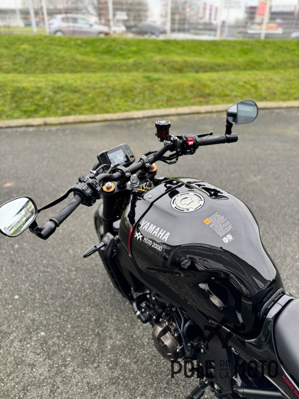 YAMAHA XSR 900 4