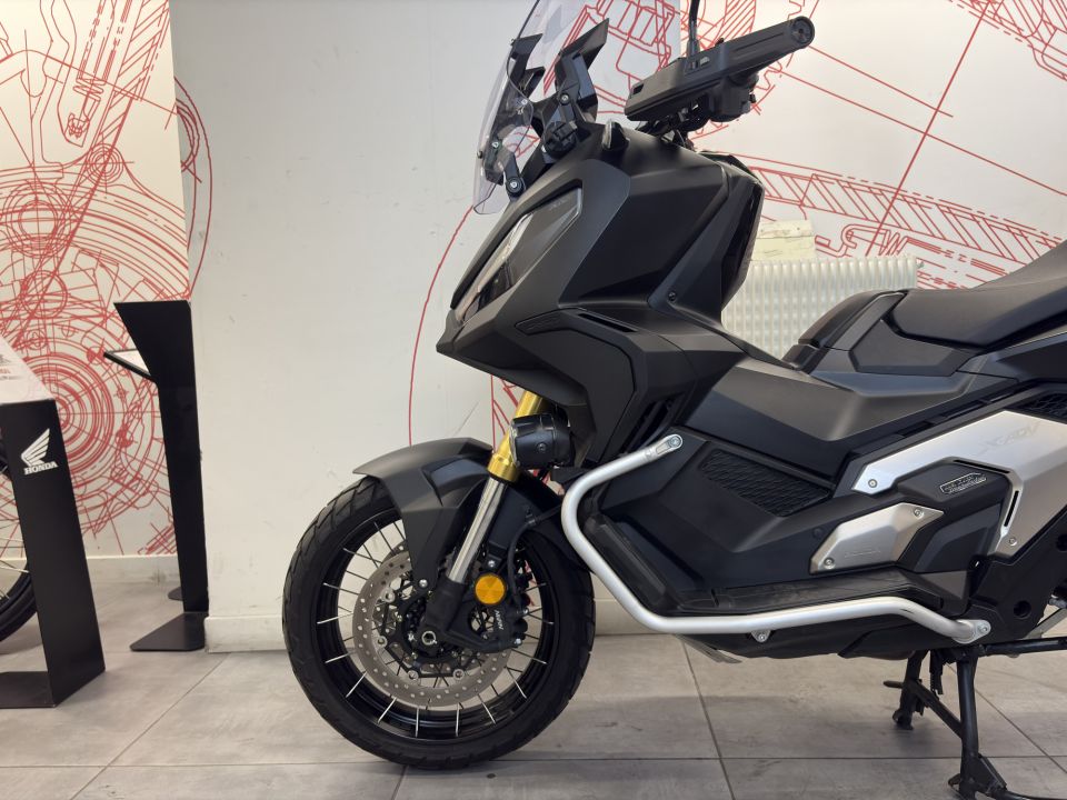 HONDA X-ADV 4