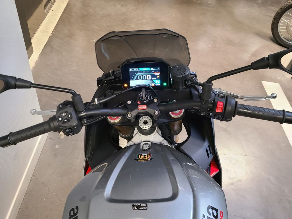 APRILIA TUONO 1100 V4 4