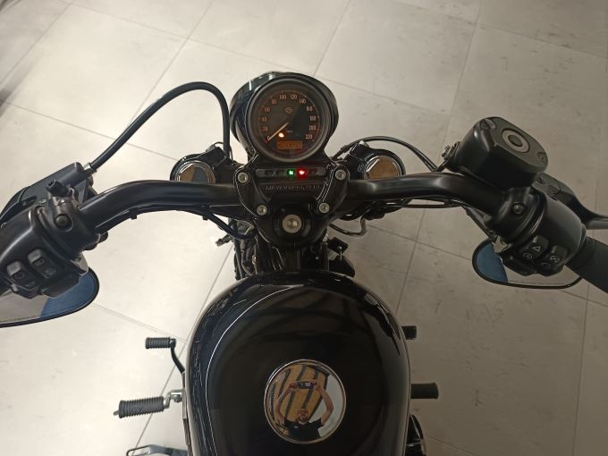 HARLEY-DAVIDSON SPORTSTER 1200 XL 4