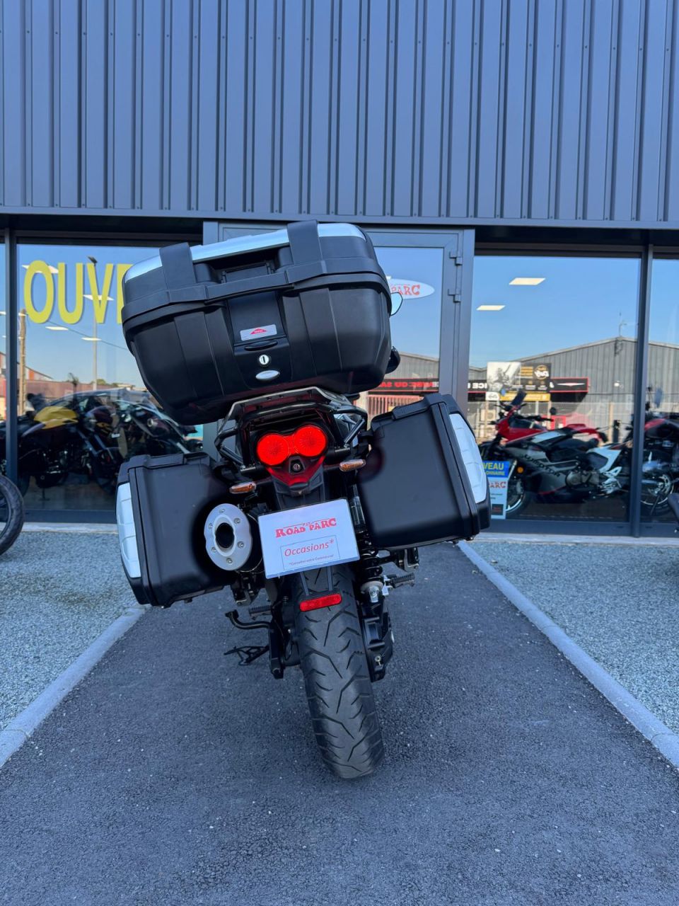 MOTO GUZZI V85 TT 850 4