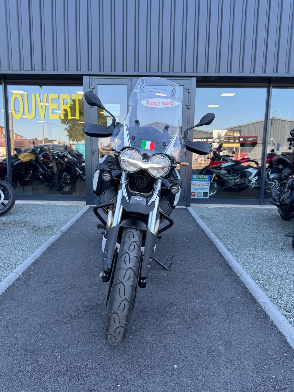 MOTO GUZZI V85 TT 850 4