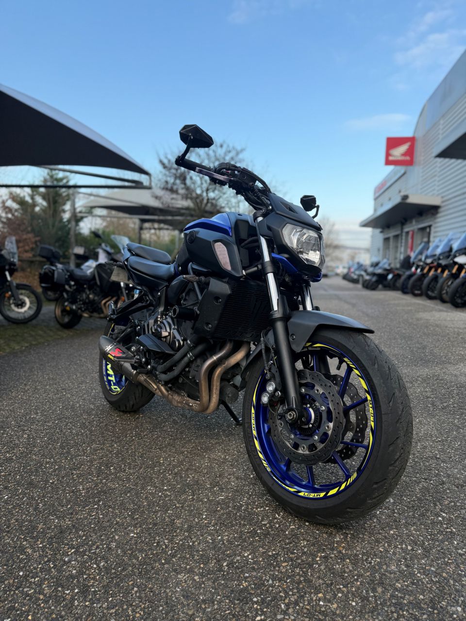 YAMAHA MT-07 (47.5CV) 4