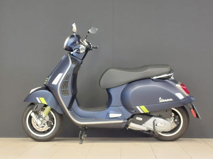 VESPA GTS 125IE SUPER 4