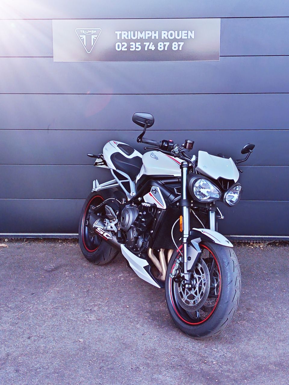 TRIUMPH STREET TRIPLE 765 RS 4