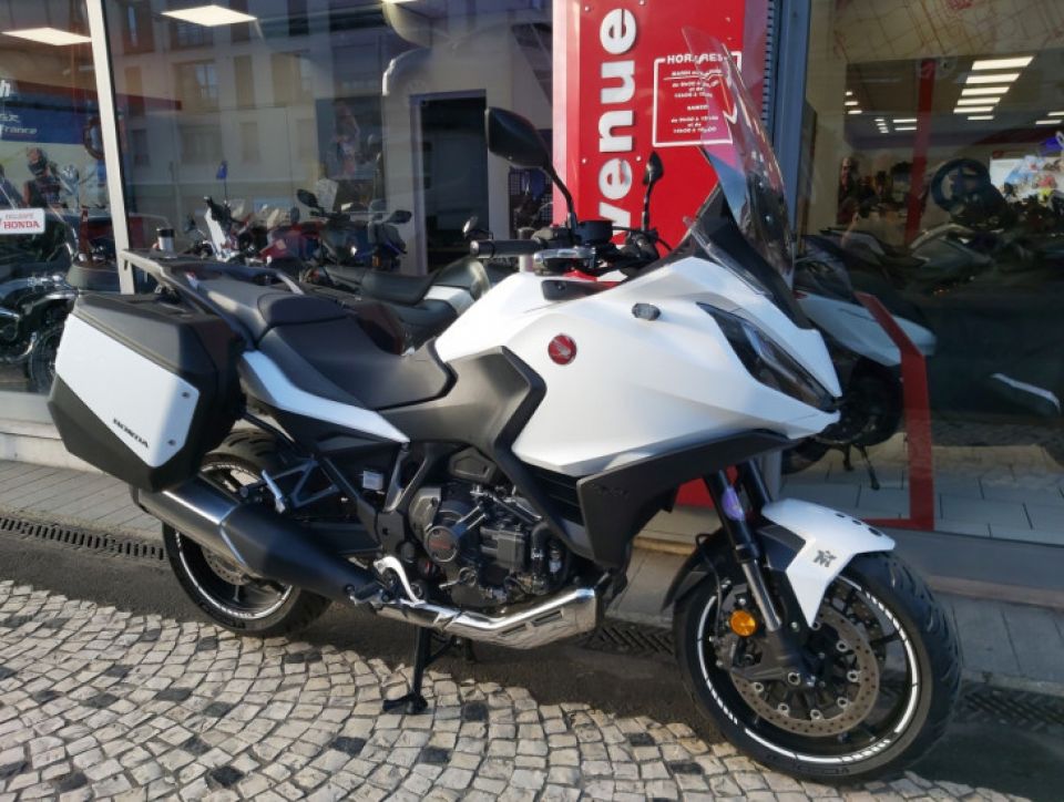 HONDA NT1100 DCT 4
