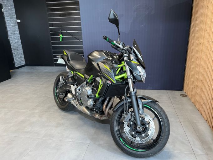 KAWASAKI Z650 ABS 4