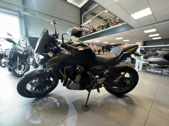 KAWASAKI Z650 ABS 4