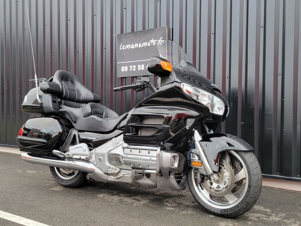 HONDA GL1800 GOLDWING 4
