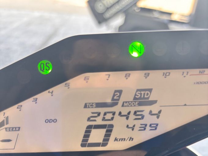 YAMAHA MT-09 4
