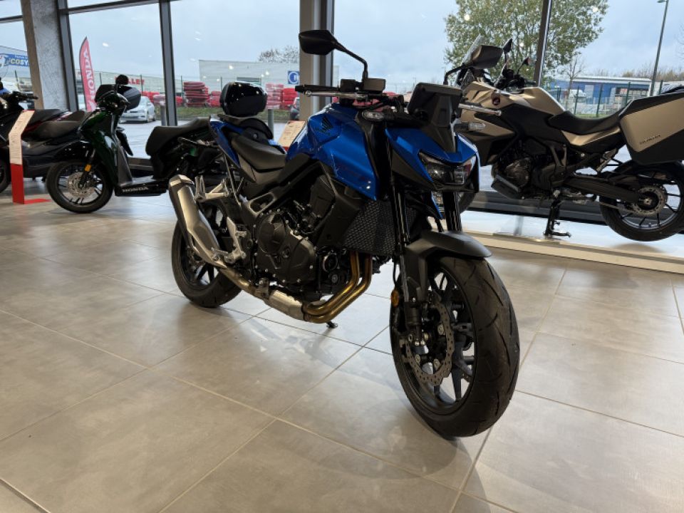 HONDA CB750 Hornet 35 kW 4