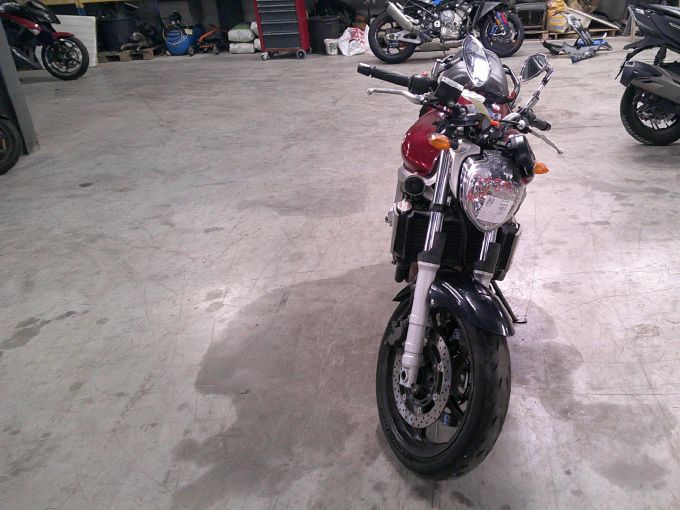 YAMAHA FZ6 600 FAZER 4