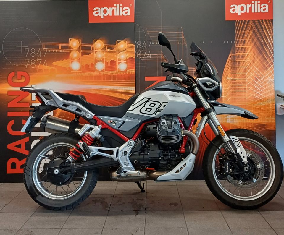 MOTO GUZZI V85 TT 850 4