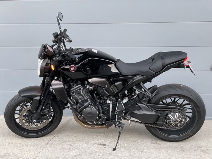 HONDA CB 1000 R 4