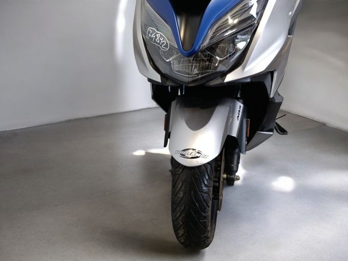 HONDA NSS FORZA  125AD 4