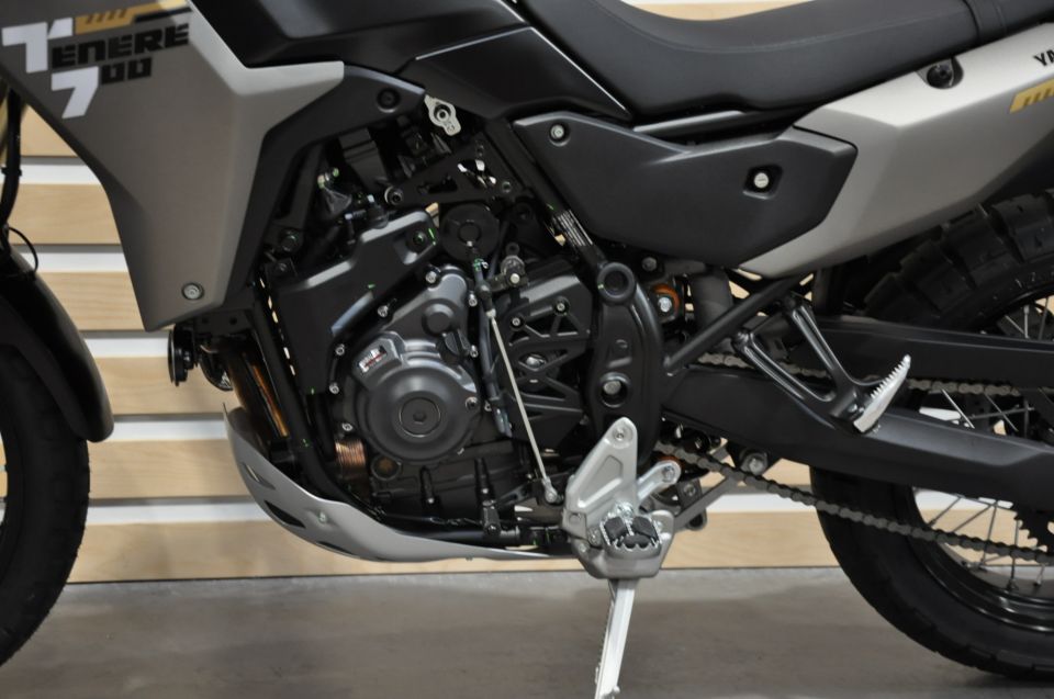 YAMAHA XTZ TENERE 700 LOW 4