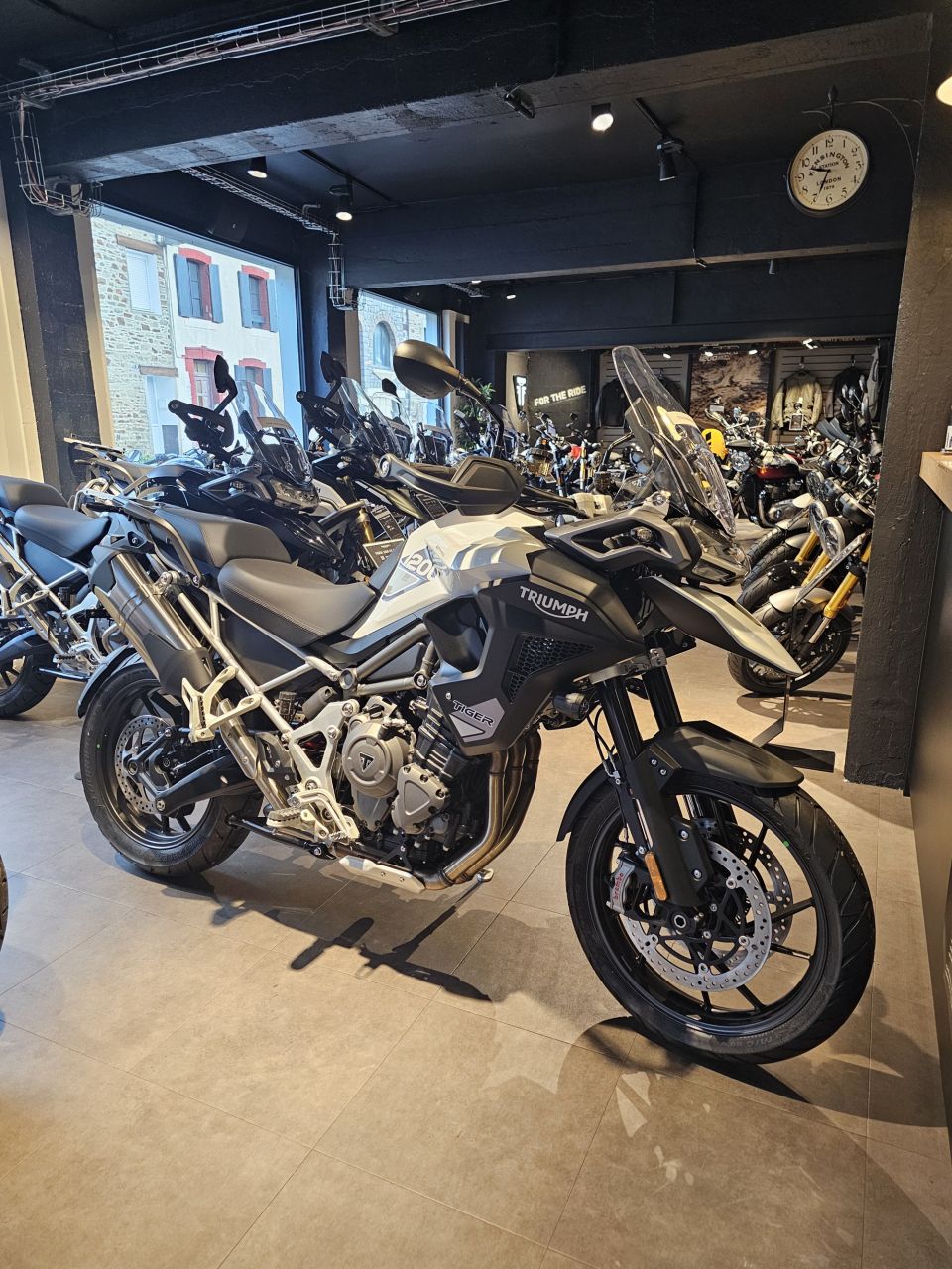 TRIUMPH TIGER 1200 GT PRO 4