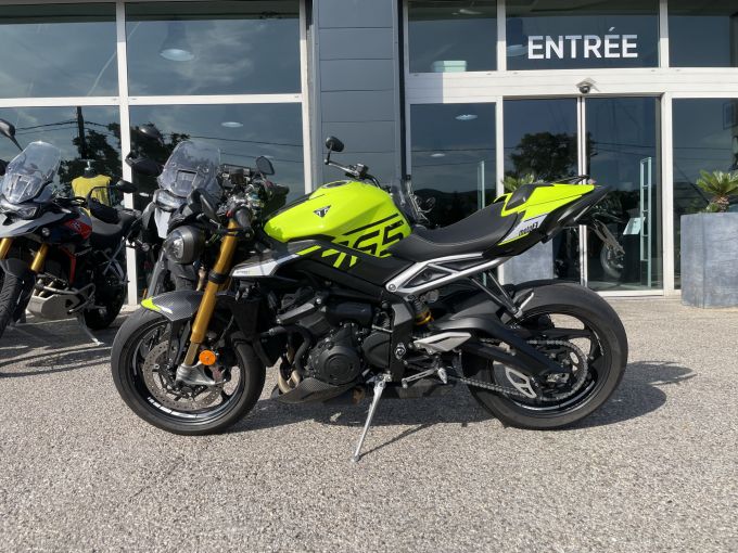 TRIUMPH STREET TRIPLE 795 MOTO 2 4