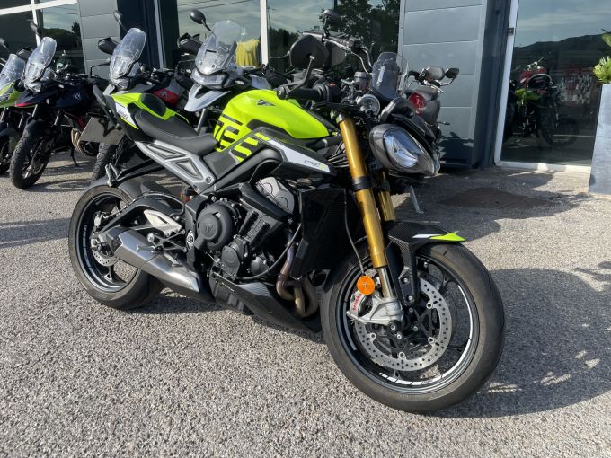 TRIUMPH STREET TRIPLE 795 MOTO 2 4