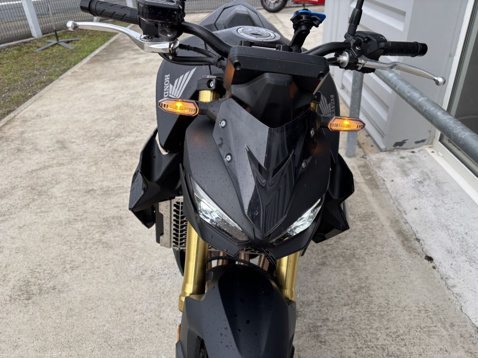 HONDA CB 1000 Hornet 4